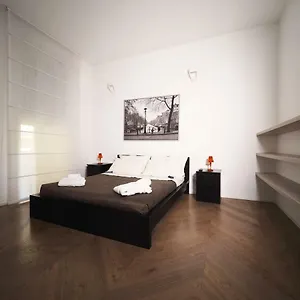  Apartment Turati 3 Italy